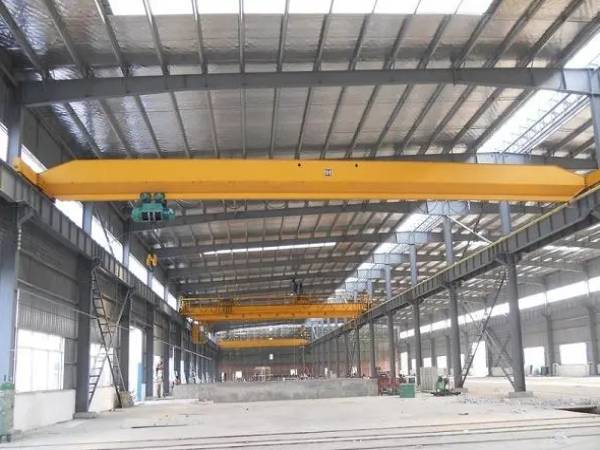 單梁起重機遙控器在惡劣環境下（如潮濕、高溫）如何保持接線穩定？
